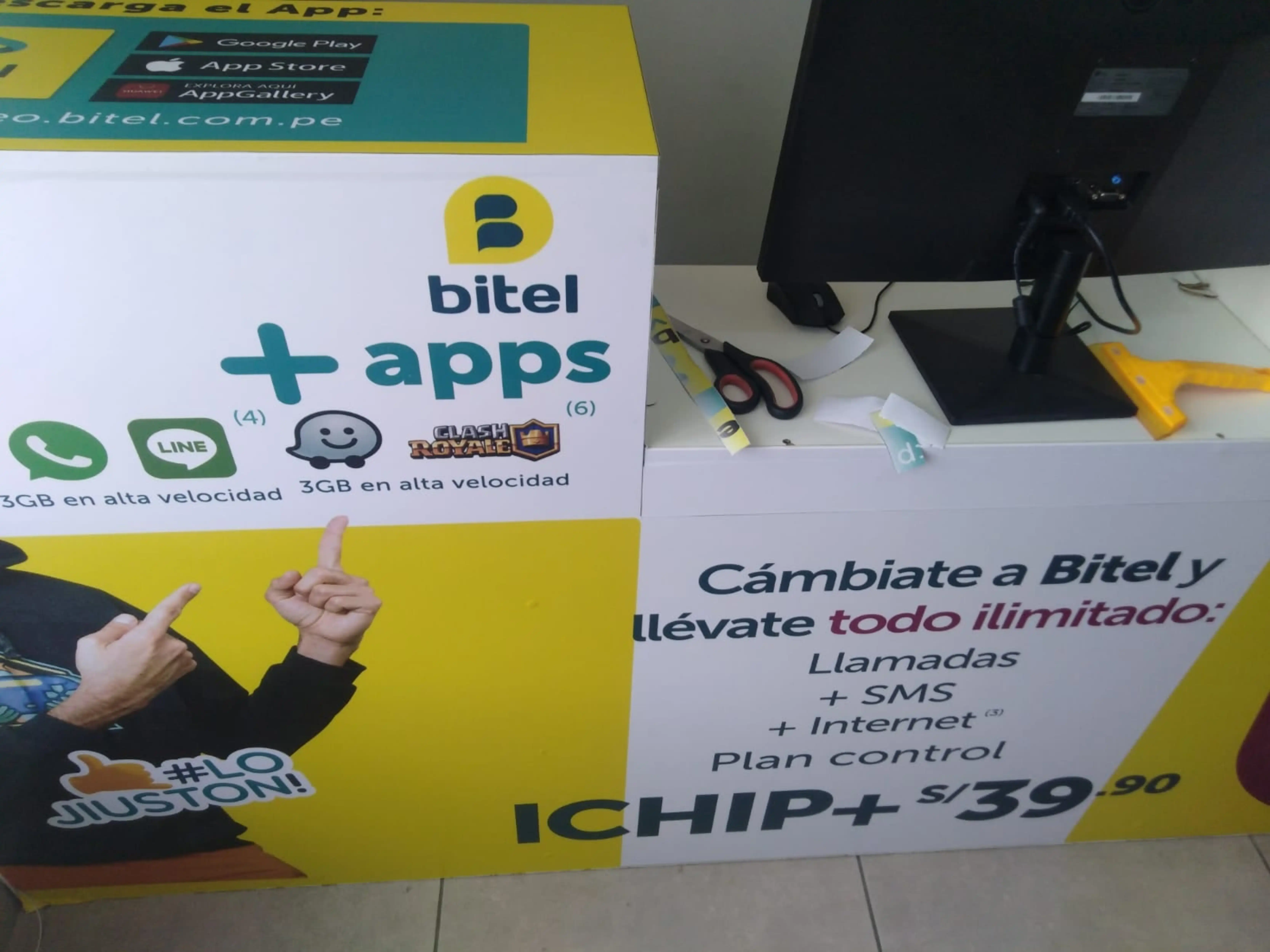 Vinilo impreso para mostradores - Mostrador de atención Bitel