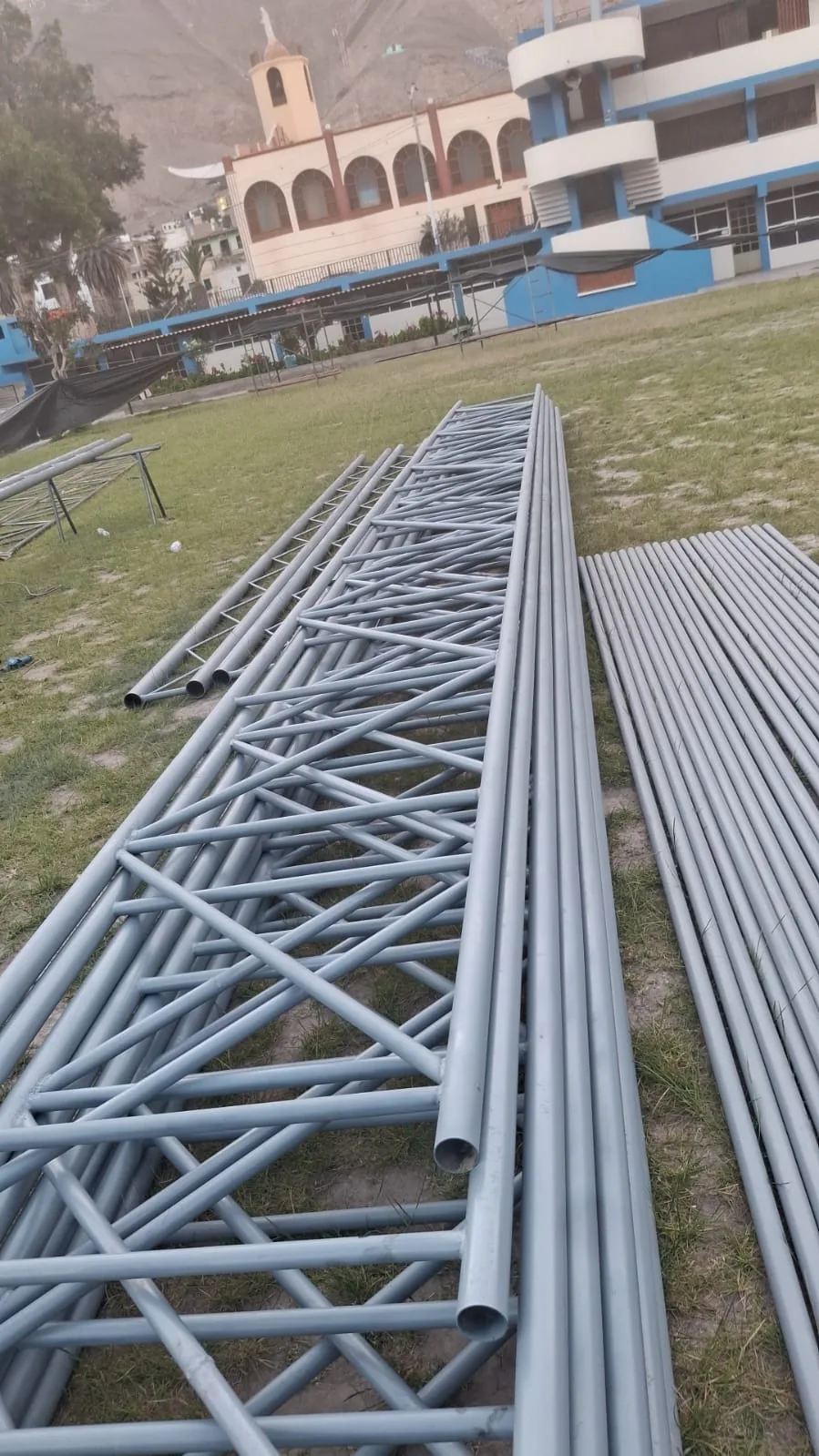 Trabajo de soldadura y estructuras metálicas - 1