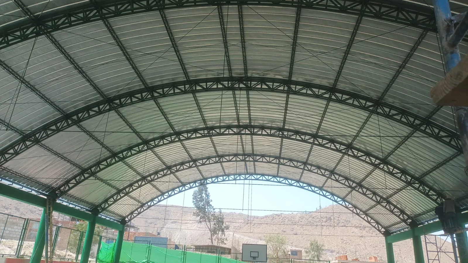 Trabajo de soldadura y estructuras metálicas - 12