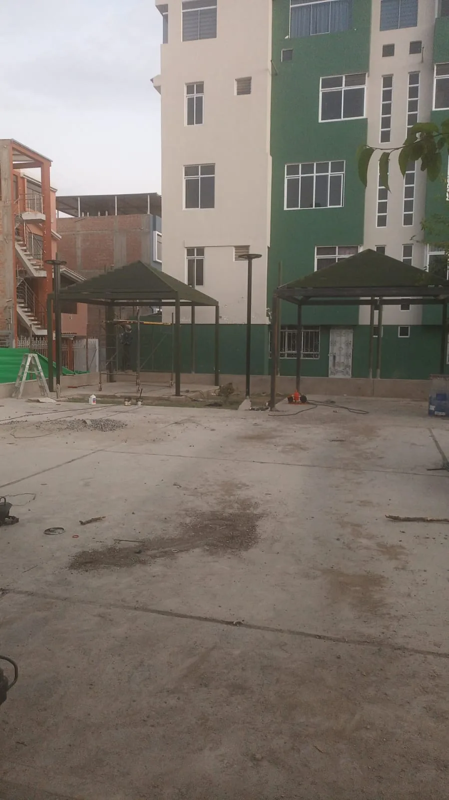 Trabajo de soldadura y estructuras metálicas - 15