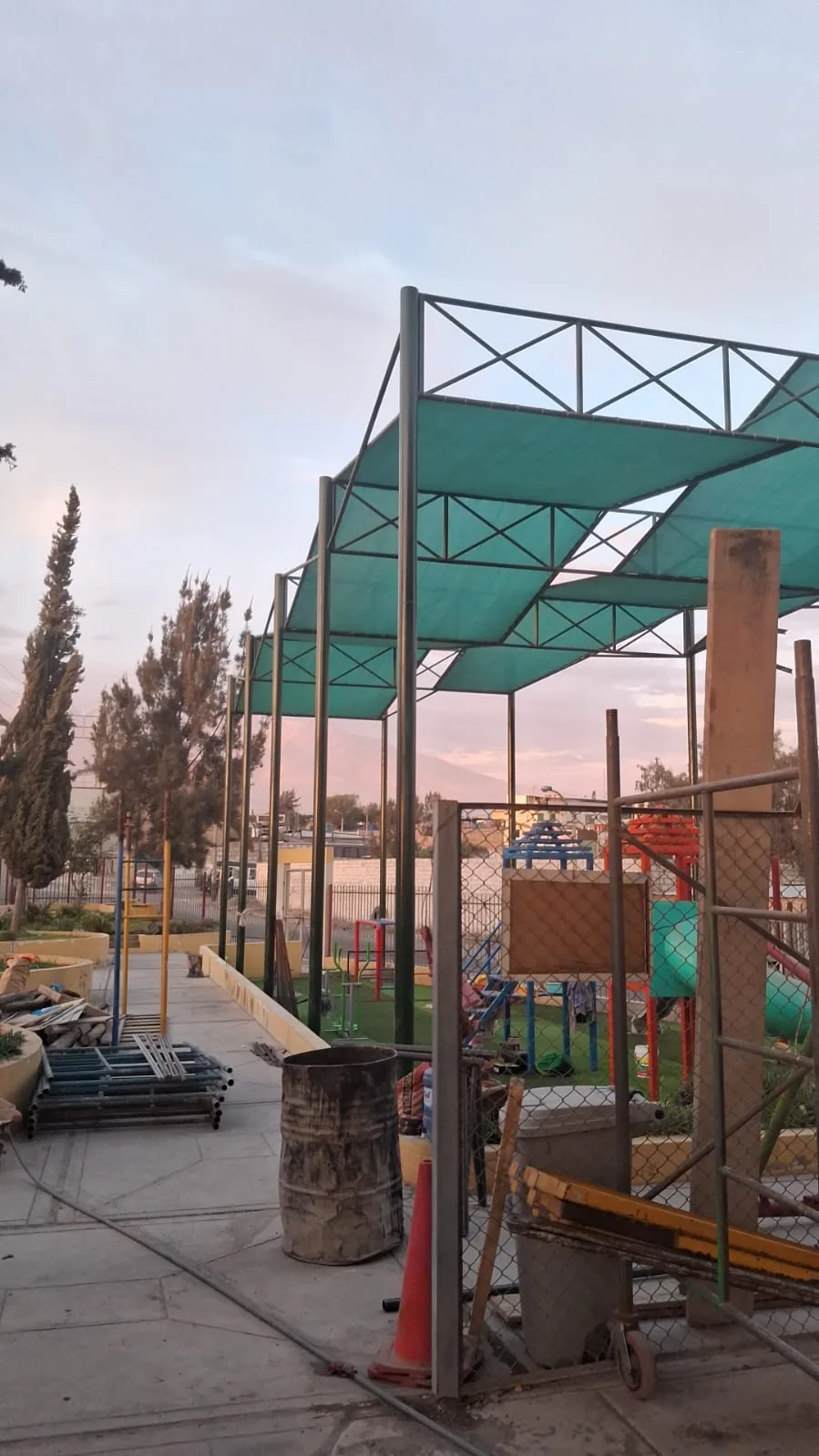 Trabajo de soldadura y estructuras metálicas - 25