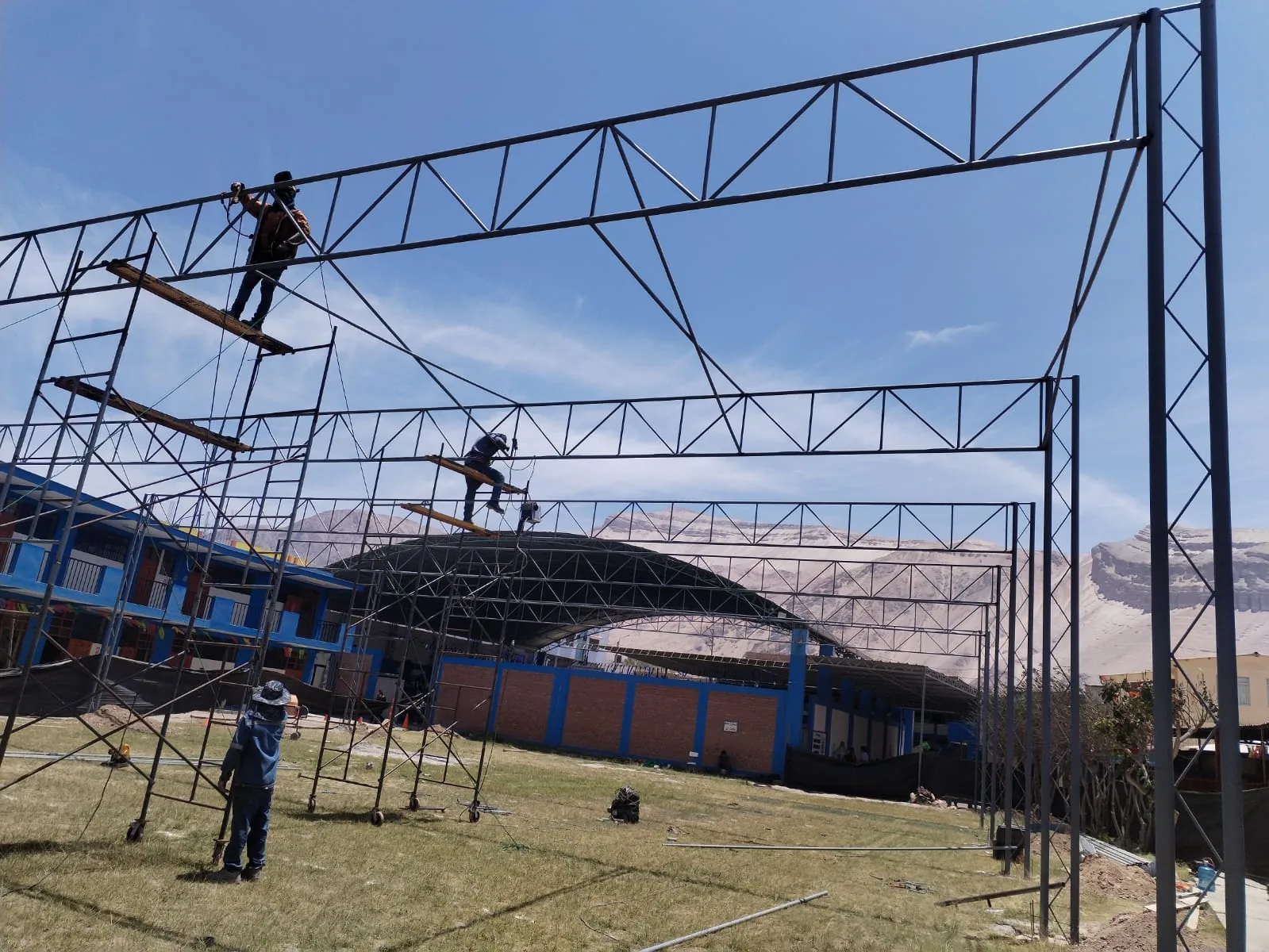 Trabajo de soldadura y estructuras metálicas - 36